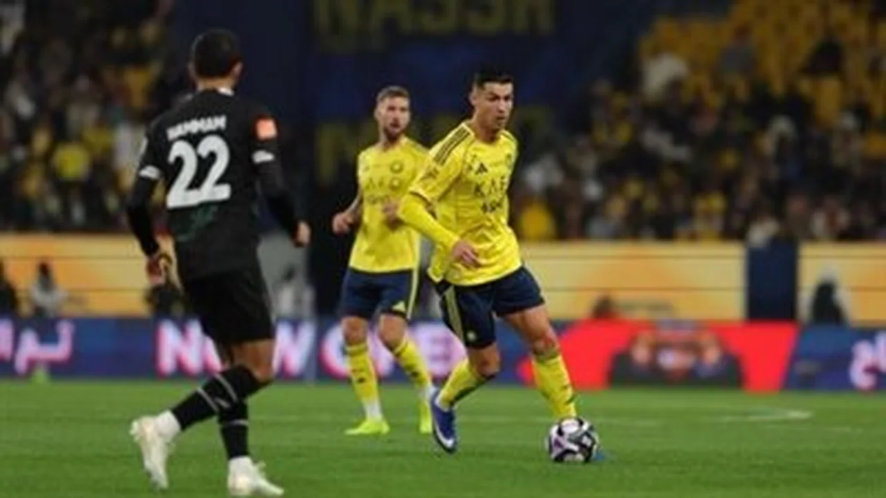 سهرة كروية مرتقبة.. موعد مباراة النصر وضمك والقنوات الناقلة في دوري روشن السعودي
